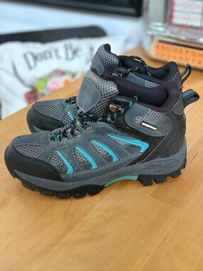 Outbound Waterproof Hiking Boots – Women’s Size 8 (EU 39)